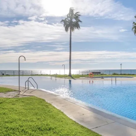 Mi Capricho A17 Beachfront Apartment *